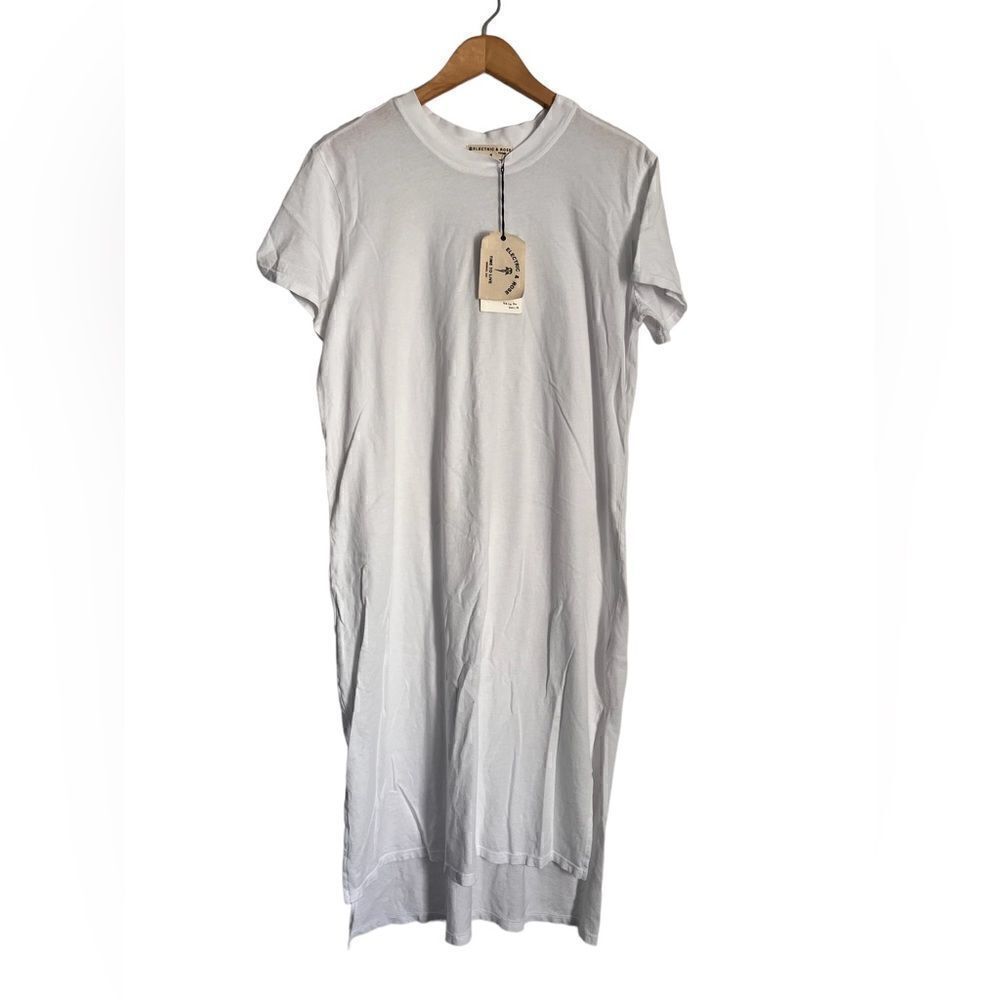 NWT Electric and rose white t-shirt.